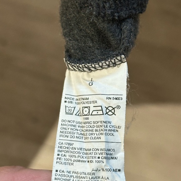 Old navy turtle neck size large - Picture 4 of 4